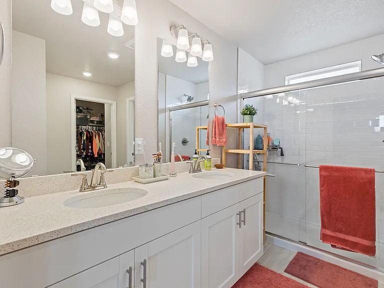 9440 Oro City Loop — Photo 11