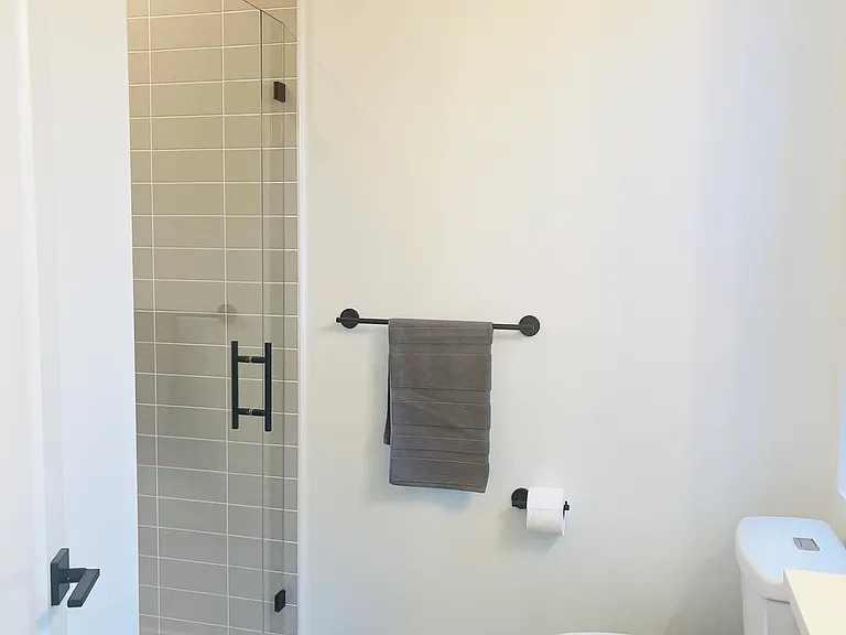 2832 SE Division St #2 — Photo 36