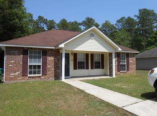 1124 Oak St, Ocean Springs, MS 39564