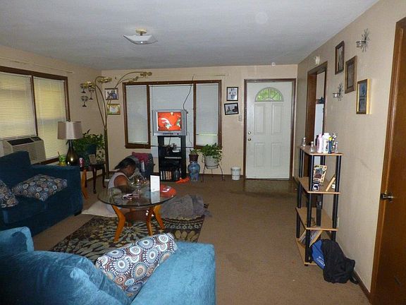 4th image of 3427 Cypress Ave