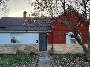 609 S 16th St, Herrin, IL 62948