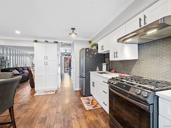 2nd image of 6991 Caldwell Avenue