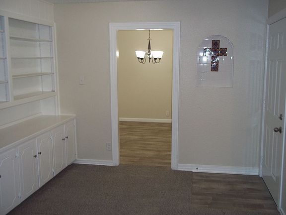 4th image of 3512 E Fairfax Ave