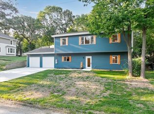712 Lindberg Dr, Council Bluffs, IA 51503