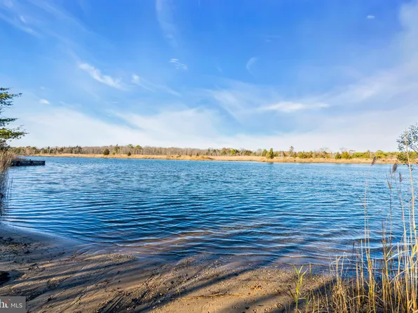 3 Dock Ave, Waretown, NJ 08758