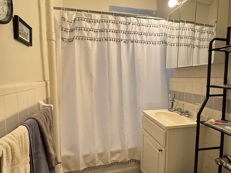 515 Cathedral Pkwy #2C — Photo 5