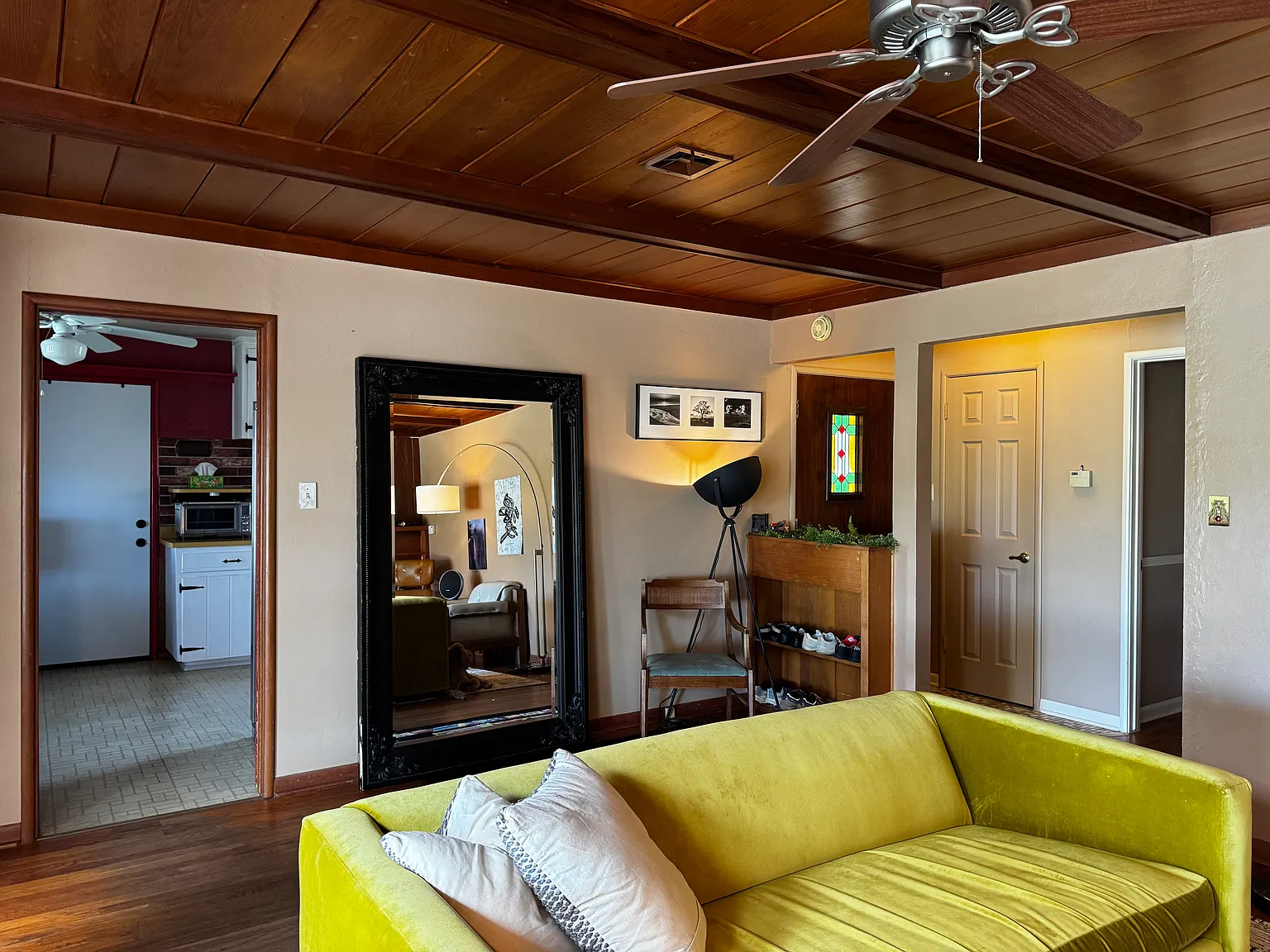 3 bed, 1500 sqft, $2,600 — Photo 2