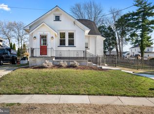 48 W Buckingham Ave, Mount Ephraim, NJ 08059
