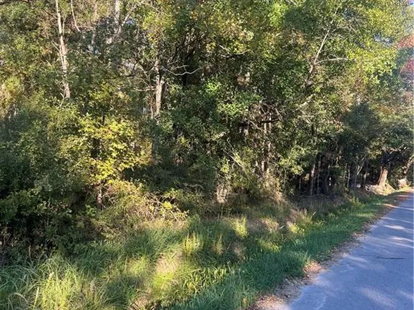 37465 E Pinehill Dr, Slidell, LA 70460