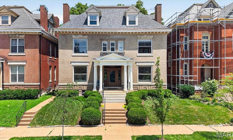 1st image of 5095 Westminster Pl