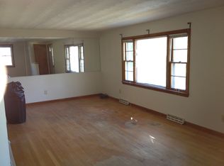 21 Mansfield Ave, Waterbury, CT 06705