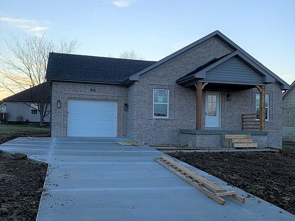 4th image of 82 Lone Oak Dr