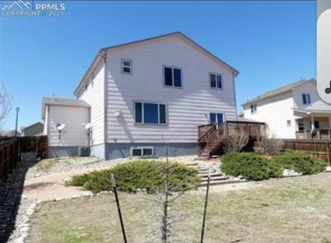 12273 Saint Annes Rd — Photo 2