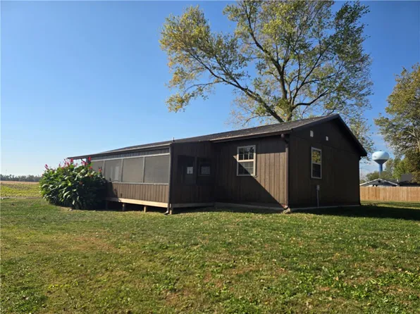 361 Matilda St, Illiopolis, IL 62539