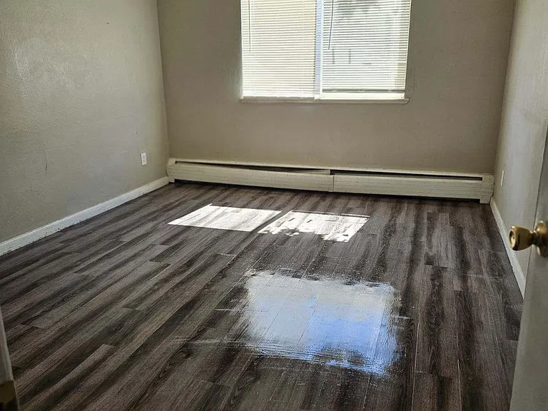 1363 Yosemite St #16 — Photo 4