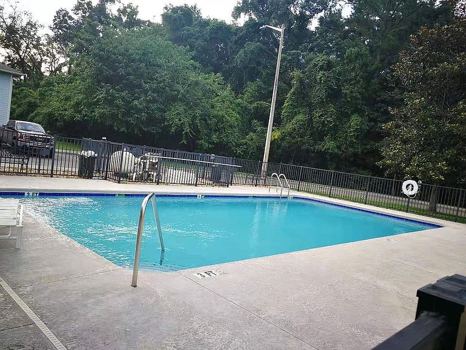 2nd image of 2976 SW 35th Pl APT 91