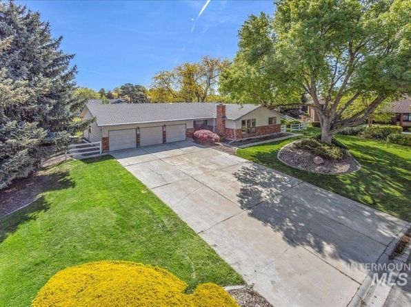 376 S Ravenswood Dr, Meridian, ID 83642