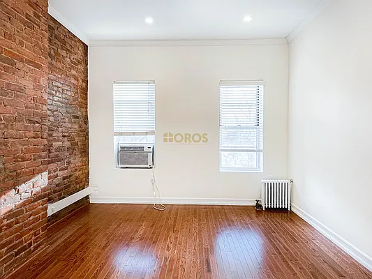 Rented by City Connections Realty | media 2