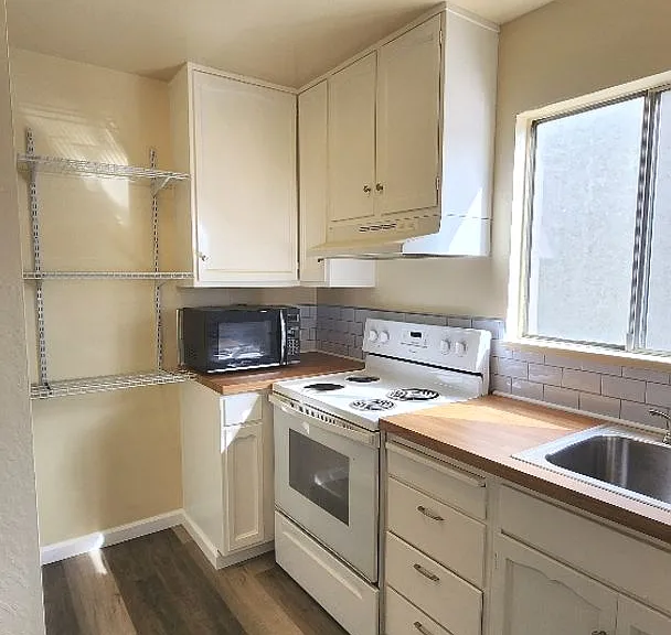 24 Panorama Dr #30 — Photo 13