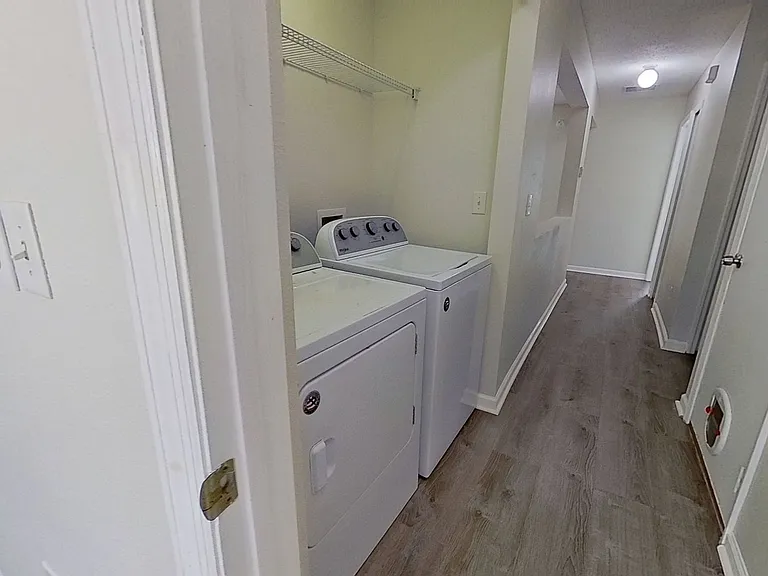796 Wynfield Cir — Photo 17