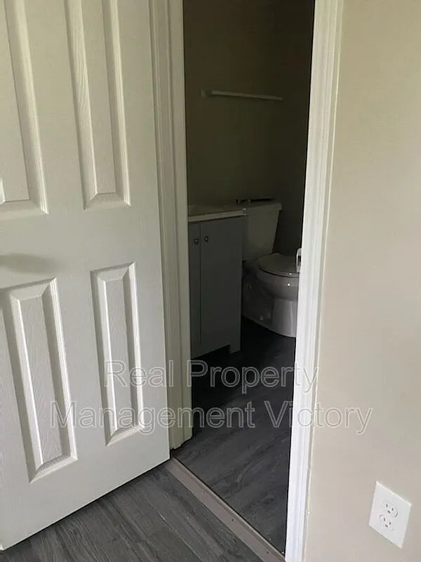 4 bed, 2.0 bath, 1215 sqft, $1,225 — Photo 4