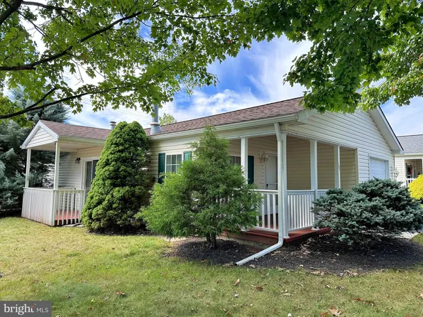 101 Carver Ln, Royersford, PA 19468