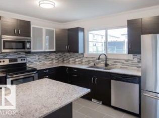 Suntree Village, Edmonton, AB T6K 3Y1