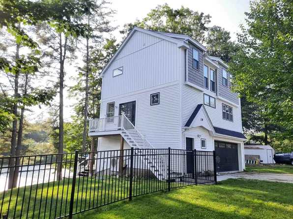 19 Penn Avenue, Deerfield, NH 03037-0