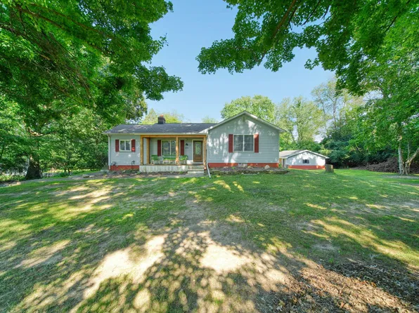 2525 Robinson Rd, Jackson, MI 49203