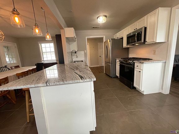 2nd image of 14291 Richardson Dr