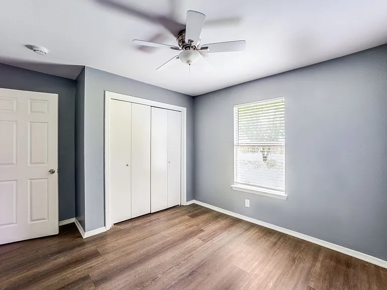 342 Consuelo — Photo 15