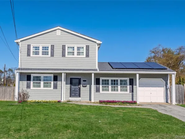 15 New York Avenue, Deer Park, NY 11729