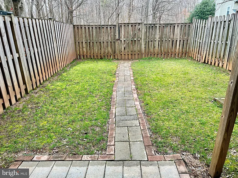 15413 Beachwater Ct — Photo 31