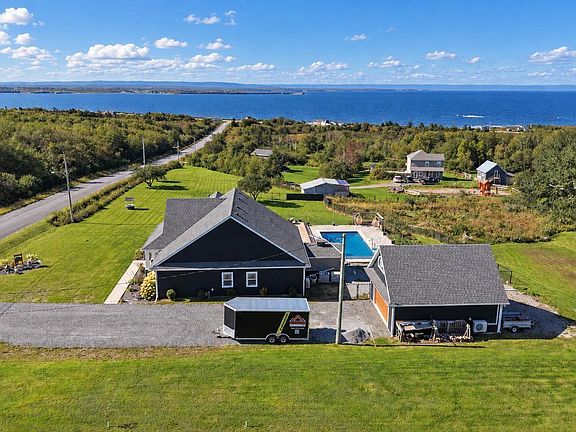 4th image of 127 Lake Rd