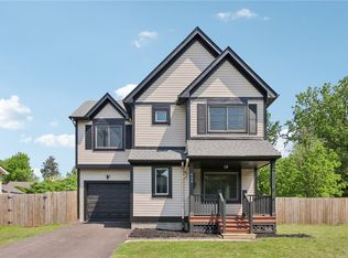 400 Denise Rd, Rochester, NY 14612