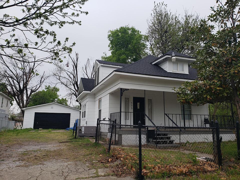 1st image of 533 SE 17th St