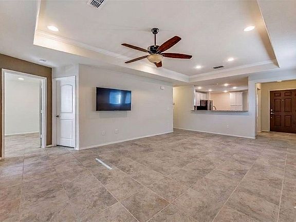 3rd image of 2325 Beachfront Dr