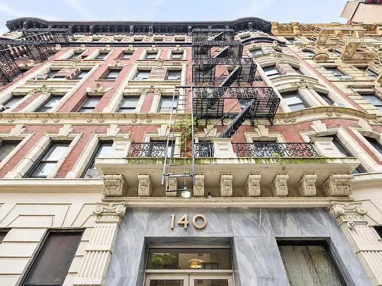 140 E 17th St #6K — Photo 6