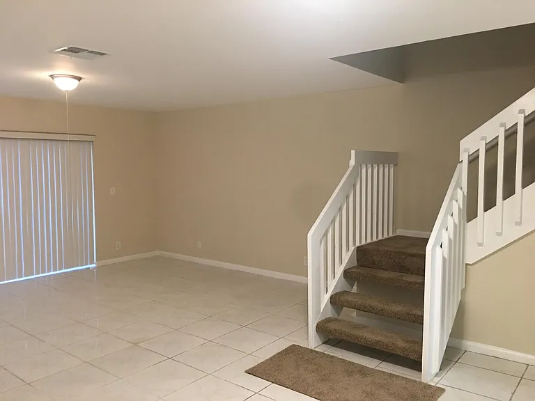 4433 NW 93rd Way — Photo 10