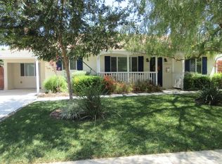 17615 Caprino Pl, Van Nuys, CA 91406