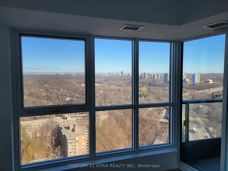 585 Bloor St E #2224 — Photo 9