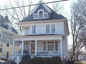 520 W Armstrong Ave photo 1