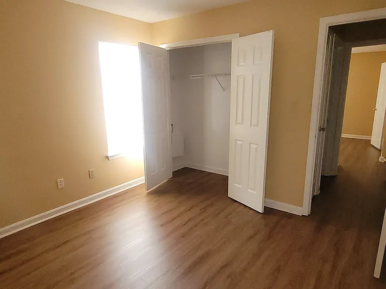 7782 Shadowland Dr — Photo 12