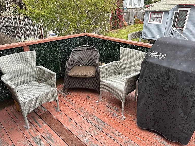 2055 Albatross St — Photo 47
