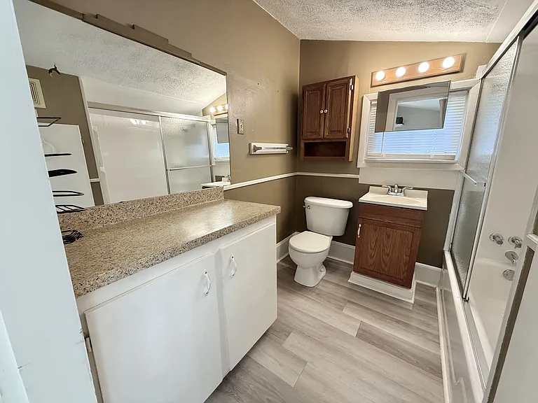 305 Beard St — Photo 13
