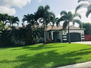 13101 SW 185th Ter, Miami, FL 33177