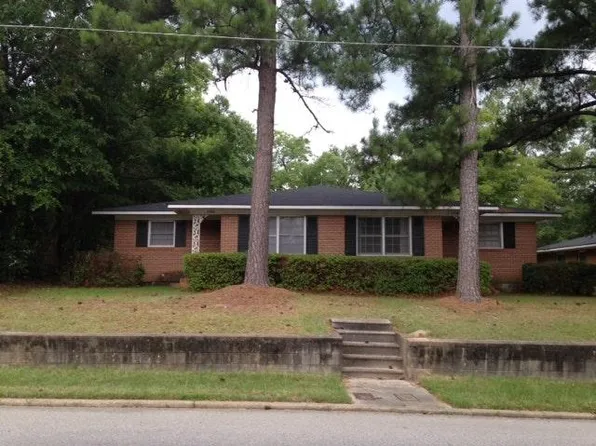 319 N Main St APT A, Statesboro, GA 30458