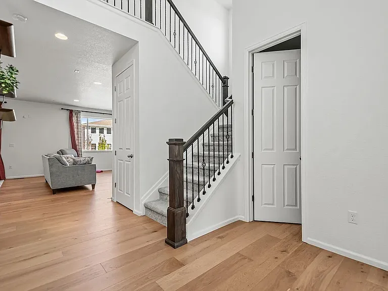 6543 Coldwater Dr — Photo 3