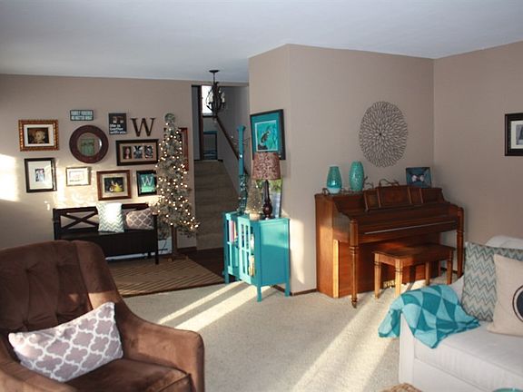 2nd image of 541 Forest Park Dr