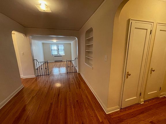 4th image of 65-65 Booth St #203